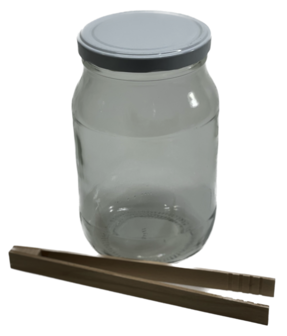 Glazen Pot 1.7 liter met witte deksel en houten tang