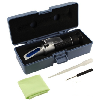 Refractometer