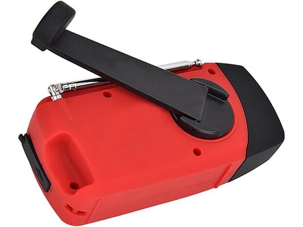 Noodradio opgeladen met een slinger, zonnepaneel of USB